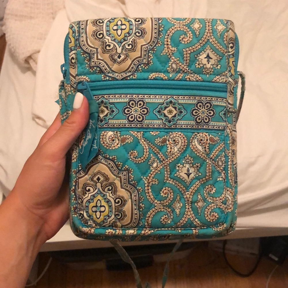 Vera Bradley crossbody bag